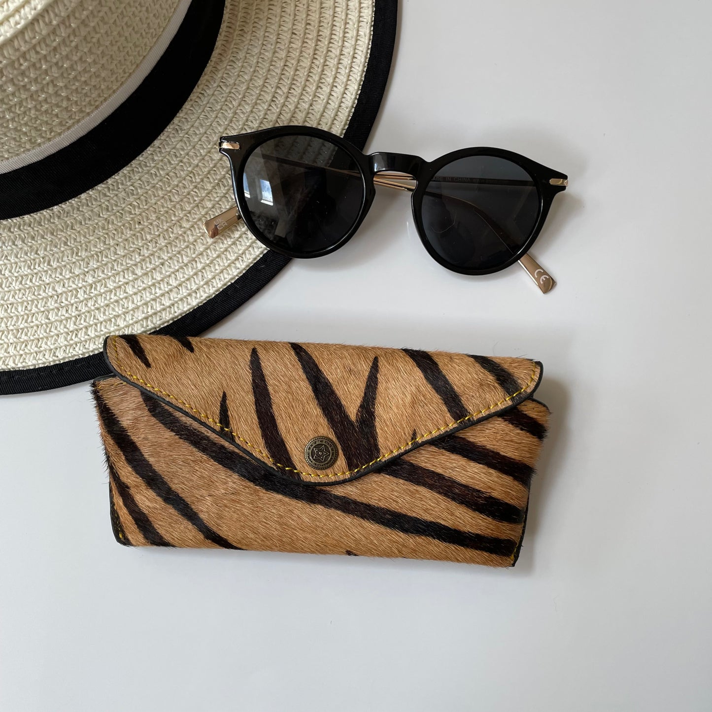 NEW Nephele Daphne Glasses Case
