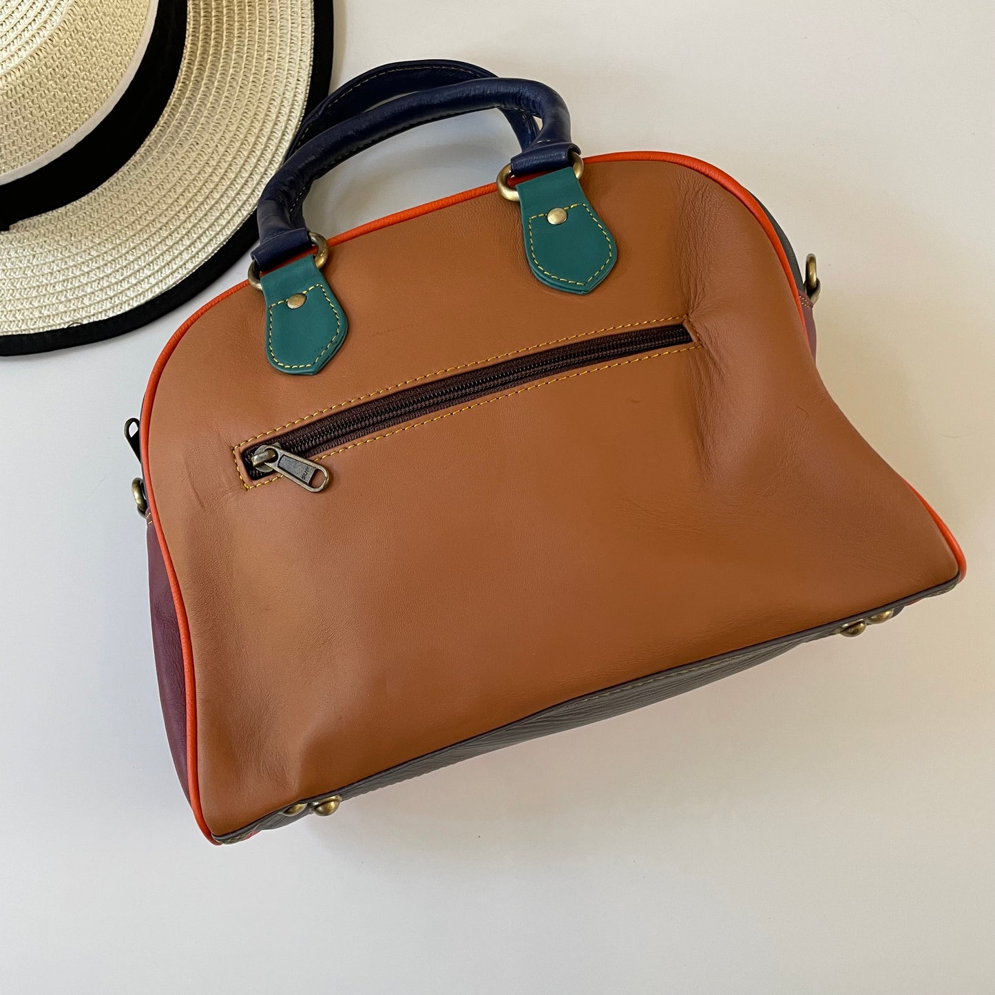 OUTLET Nephele Maggie
