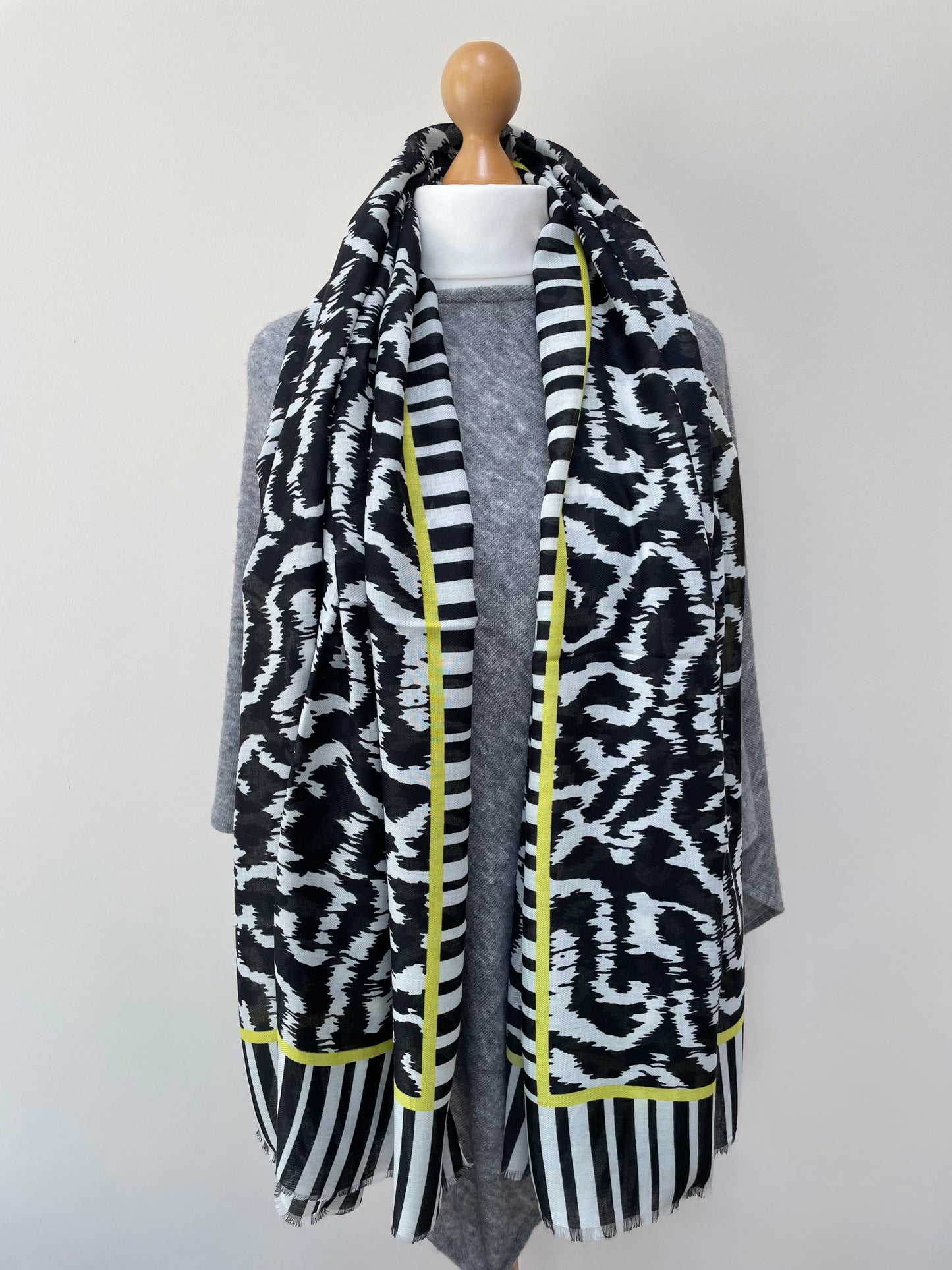 Winter Black Pattern Scarf