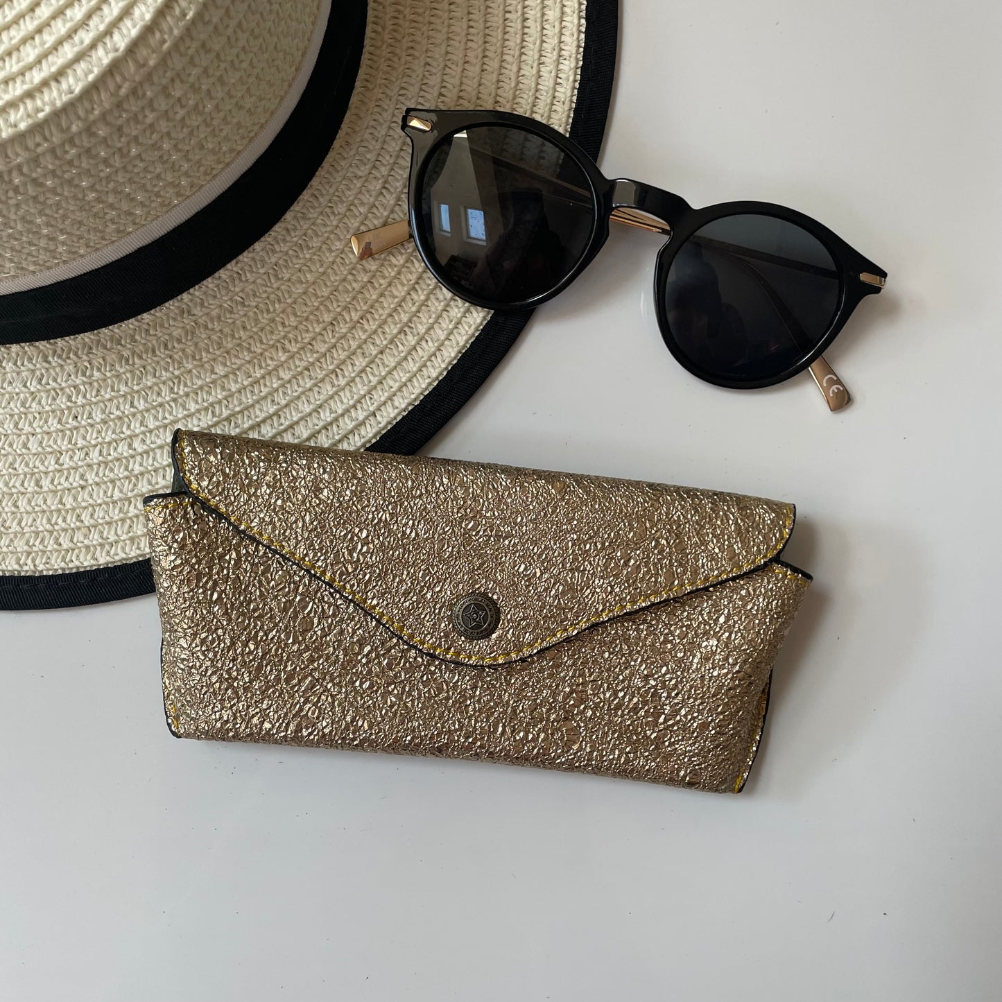 NEW Nephele Daphne Glasses Case