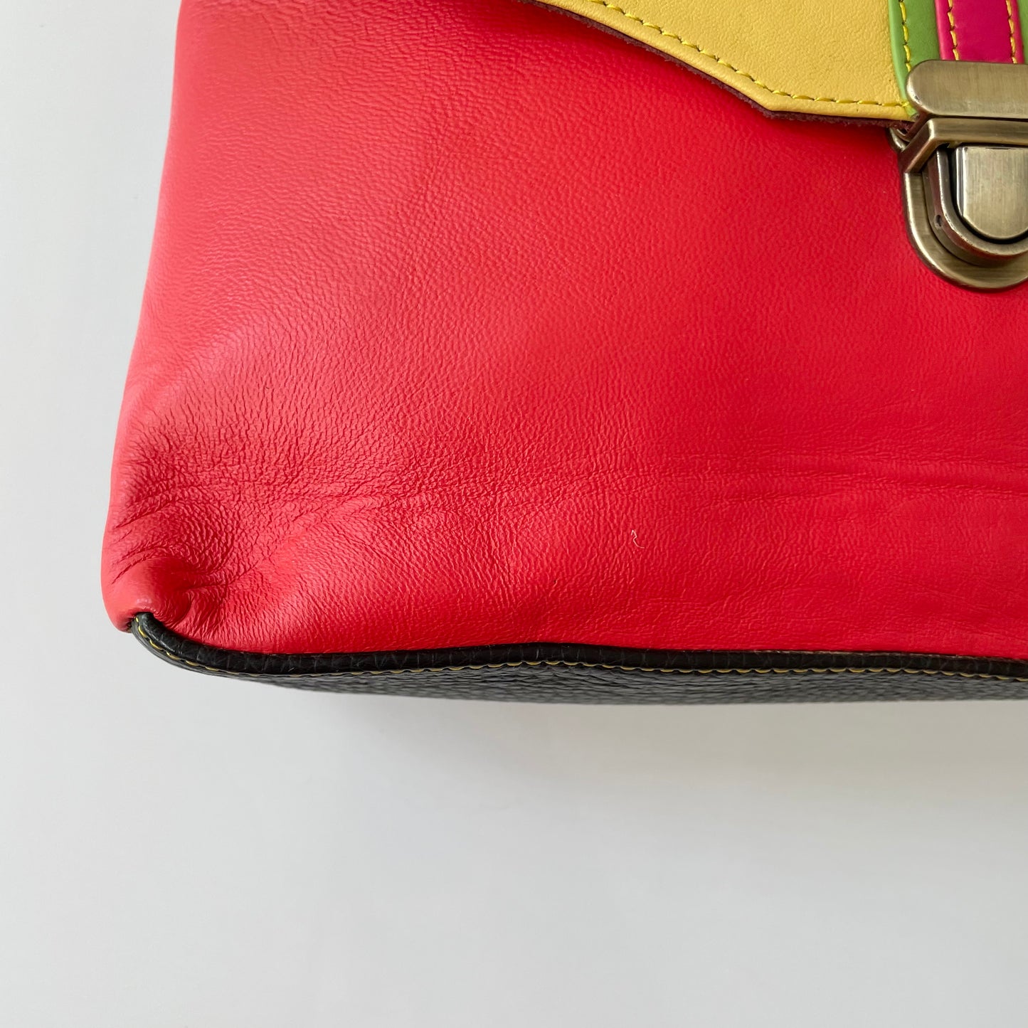 OUTLET Nephele Hattie