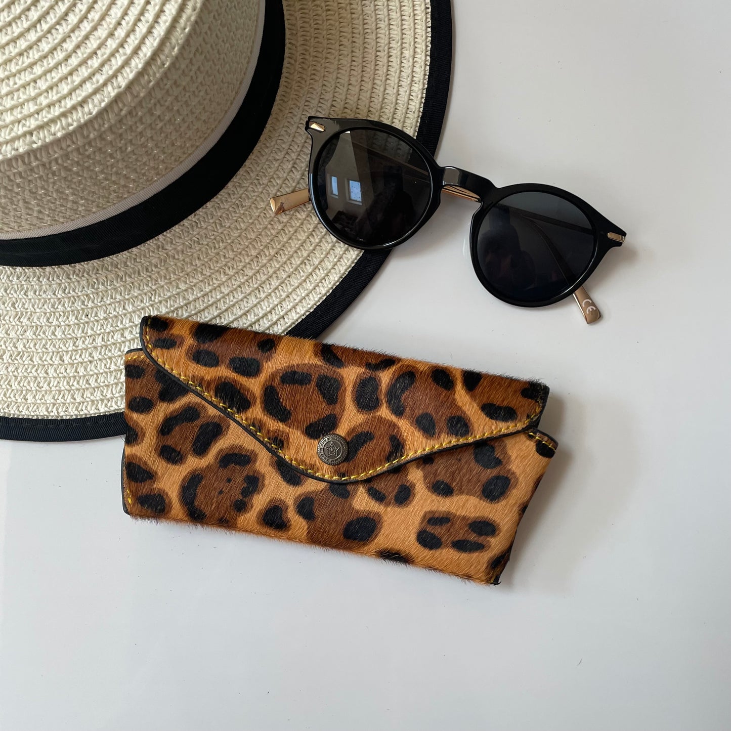 NEW Nephele Daphne Glasses Case