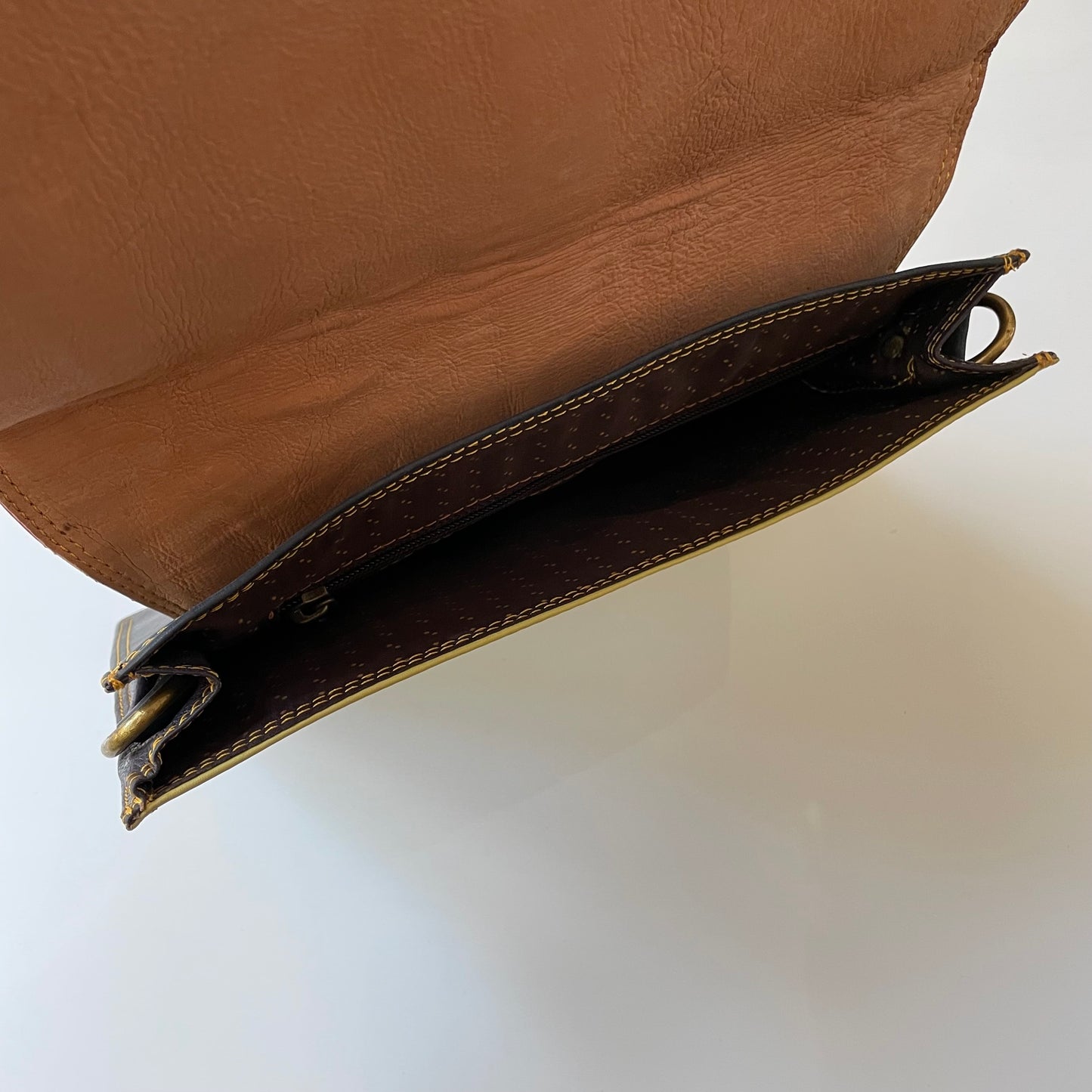OUTLET Nephele Carli