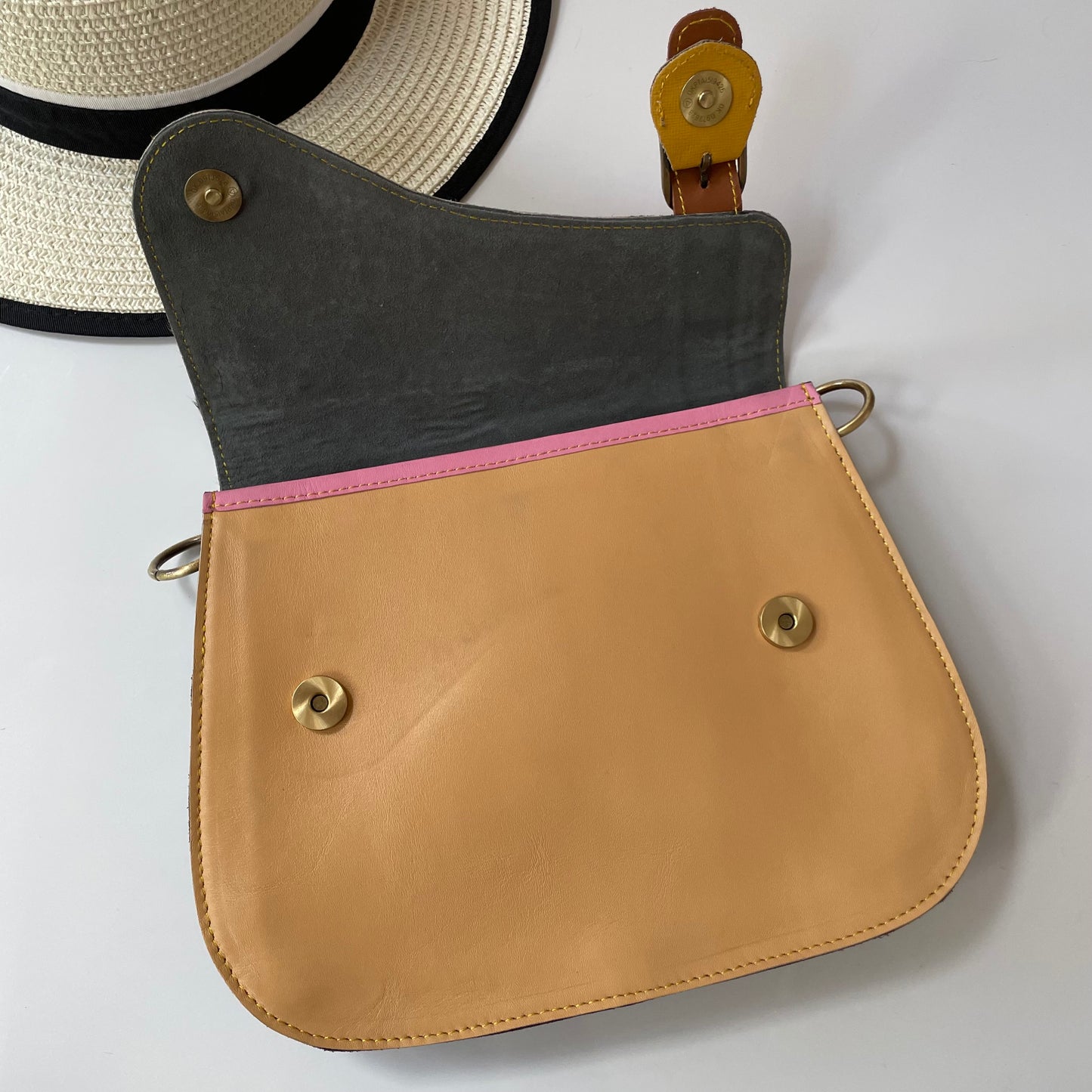OUTLET Nephele Darcy