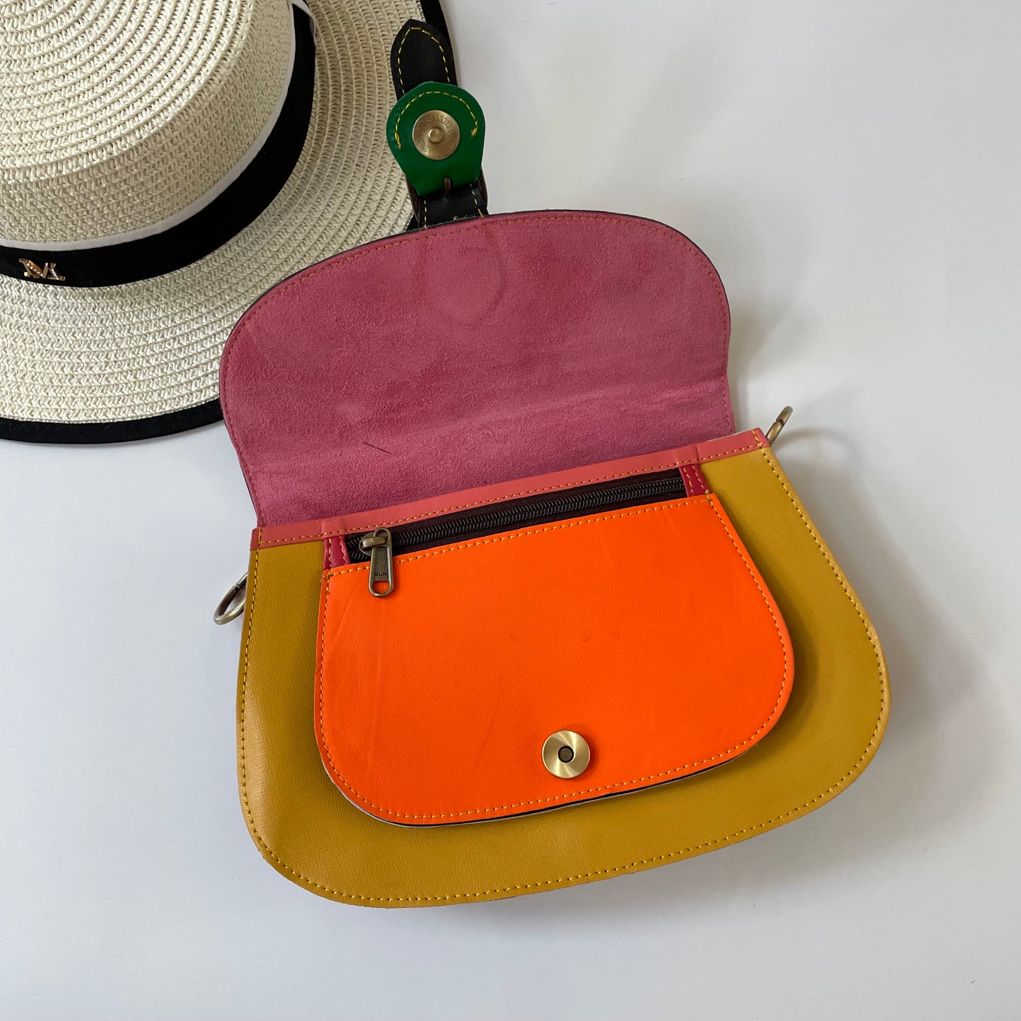 OUTLET Nephele Josephine