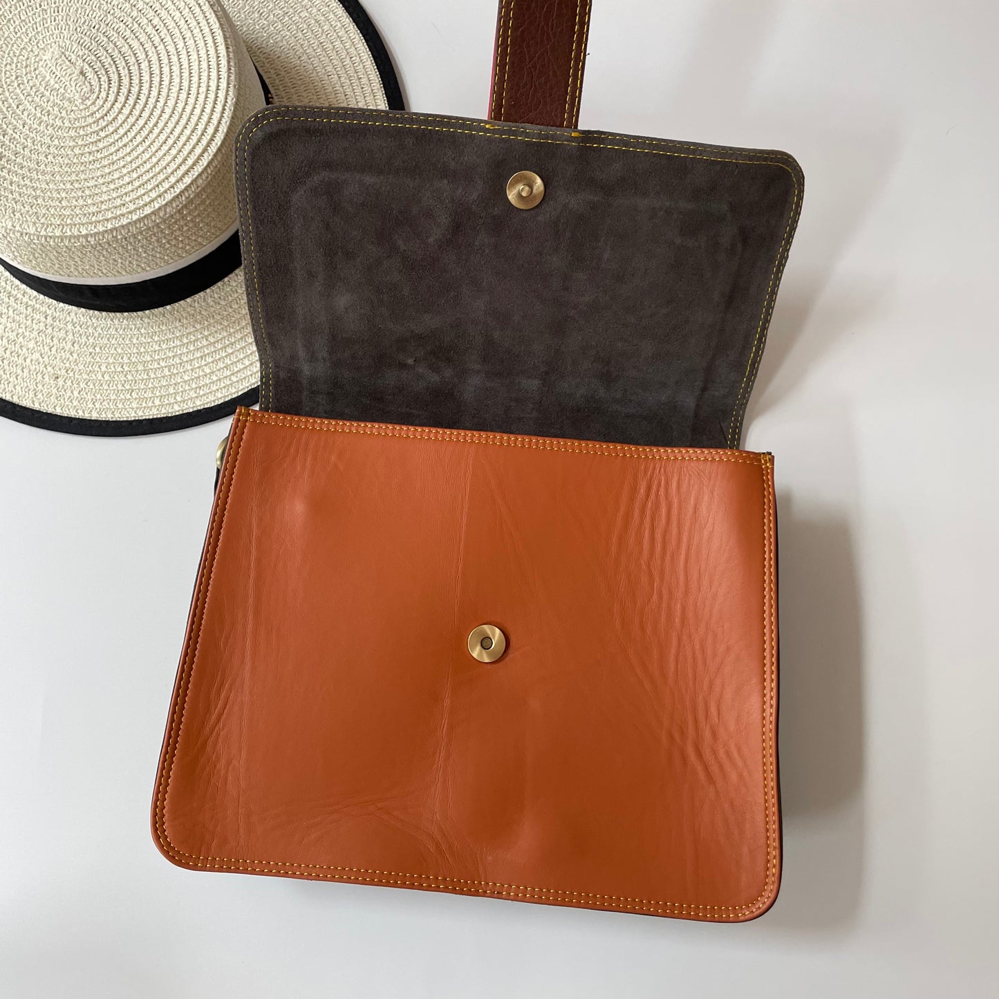 OUTLET Nephele Carli