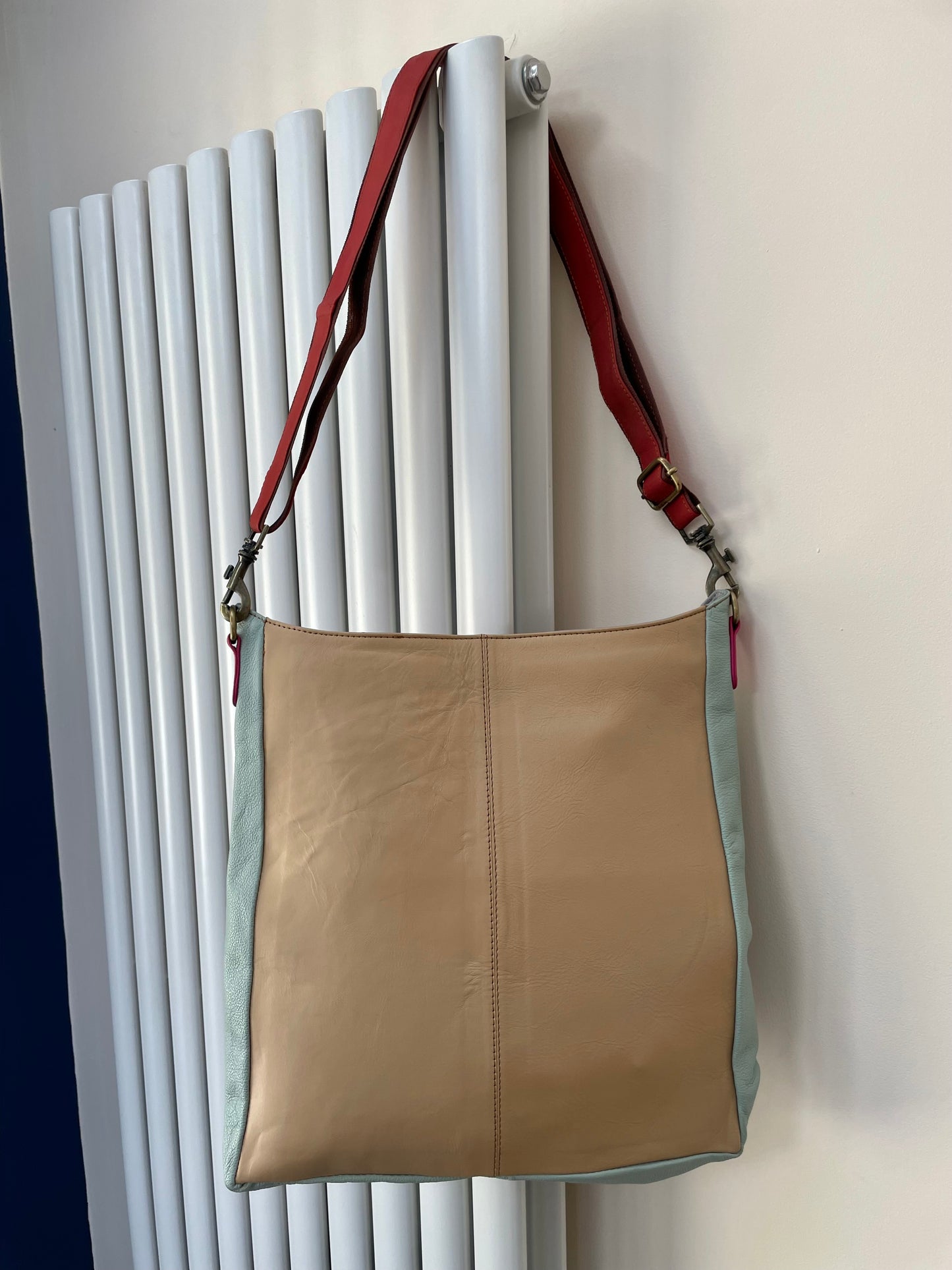 OUTLET Nephele Joy