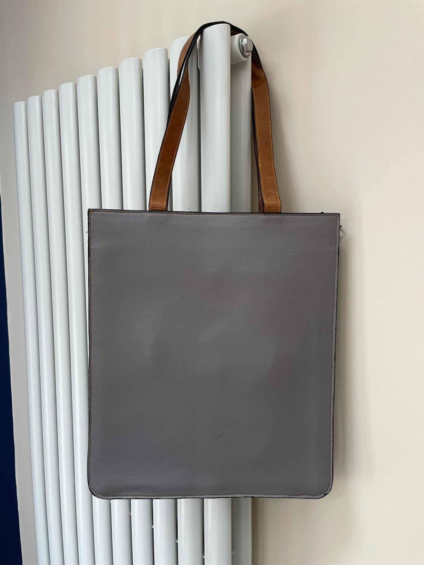 OUTLET Nephele Ida