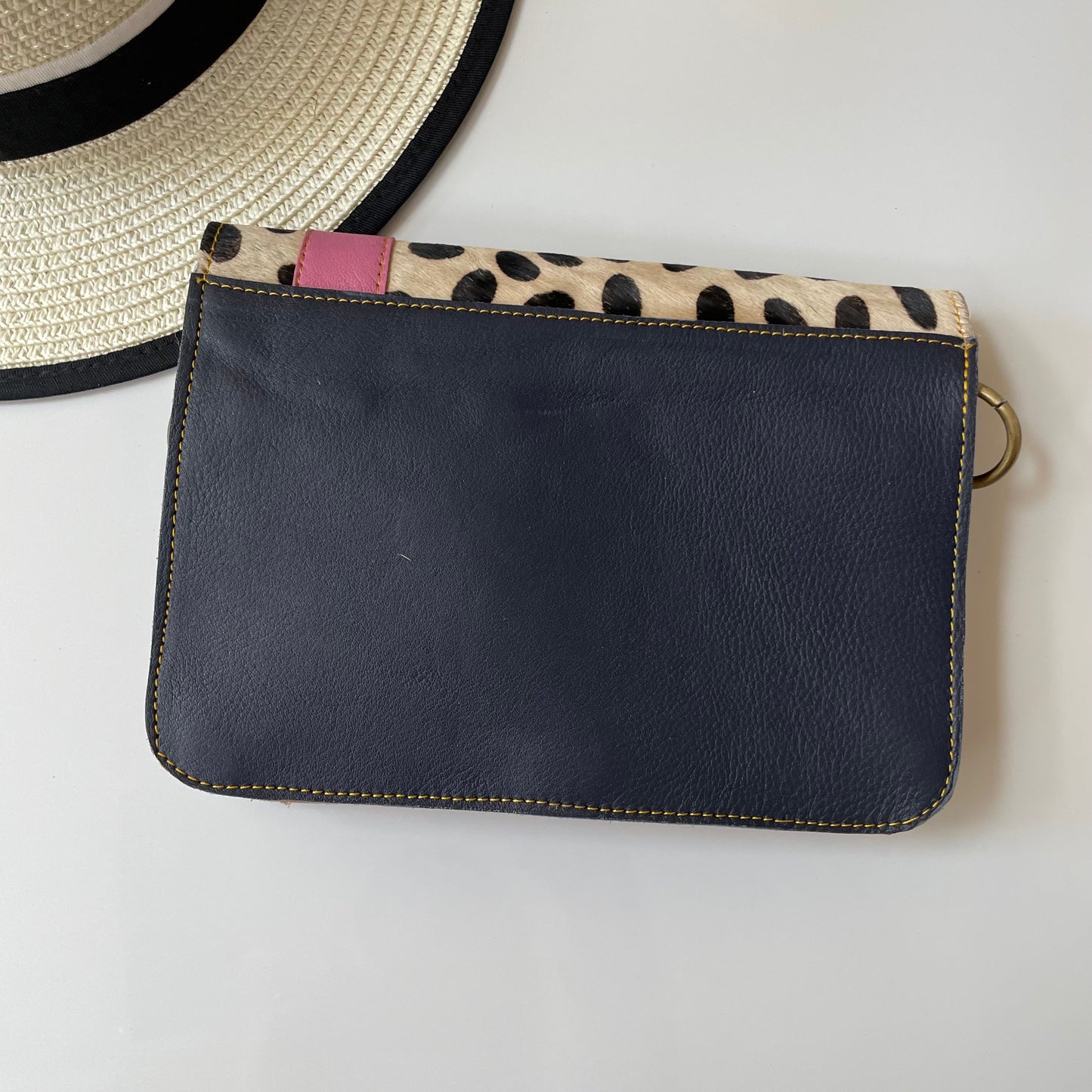 OUTLET Nephele Edna