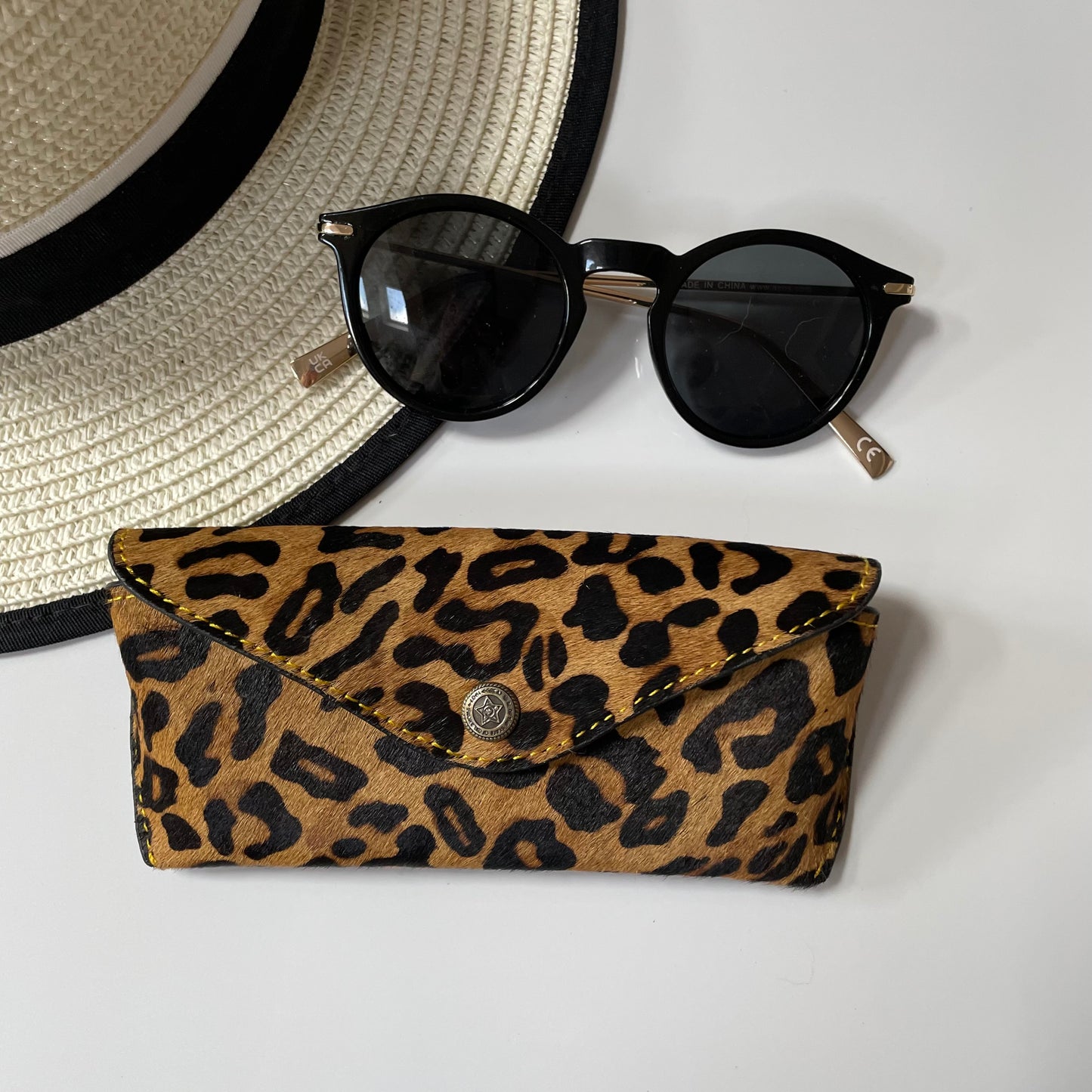 NEW Nephele Daphne Glasses Case