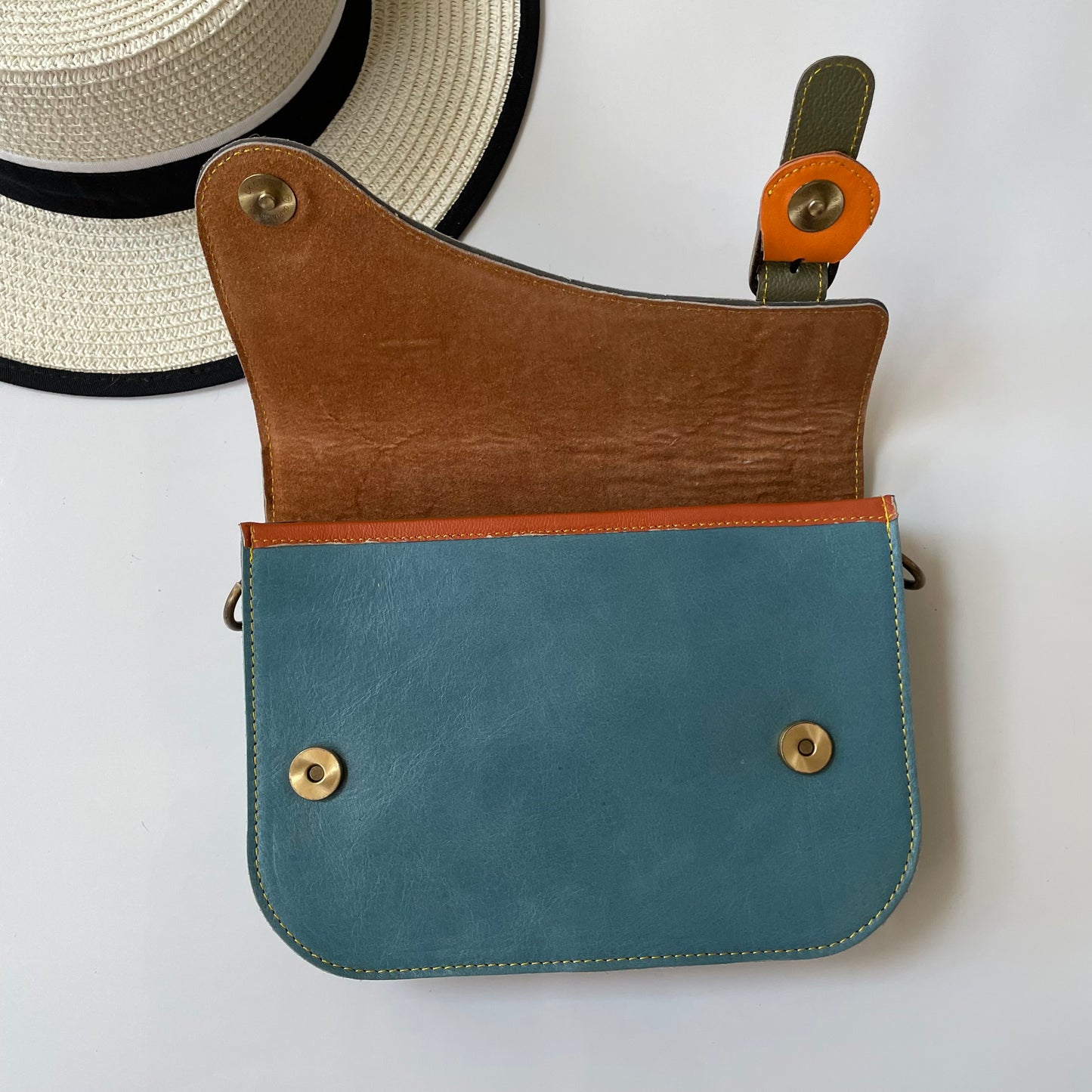 OUTLET Nephele Grace