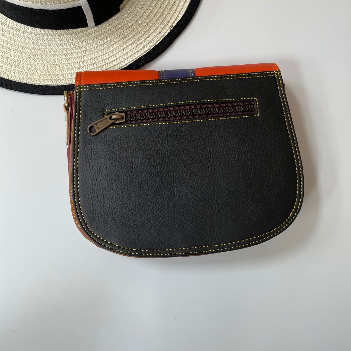 OUTLET Nephele Cecile