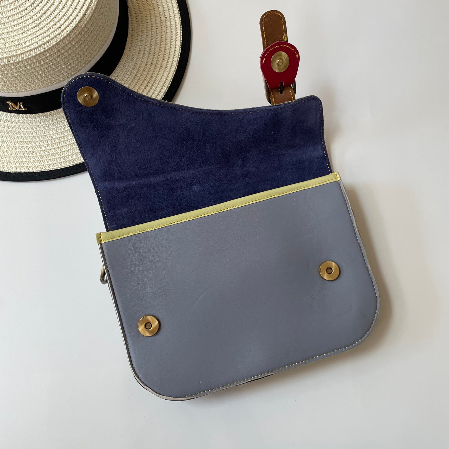 OUTLET Nephele Grace