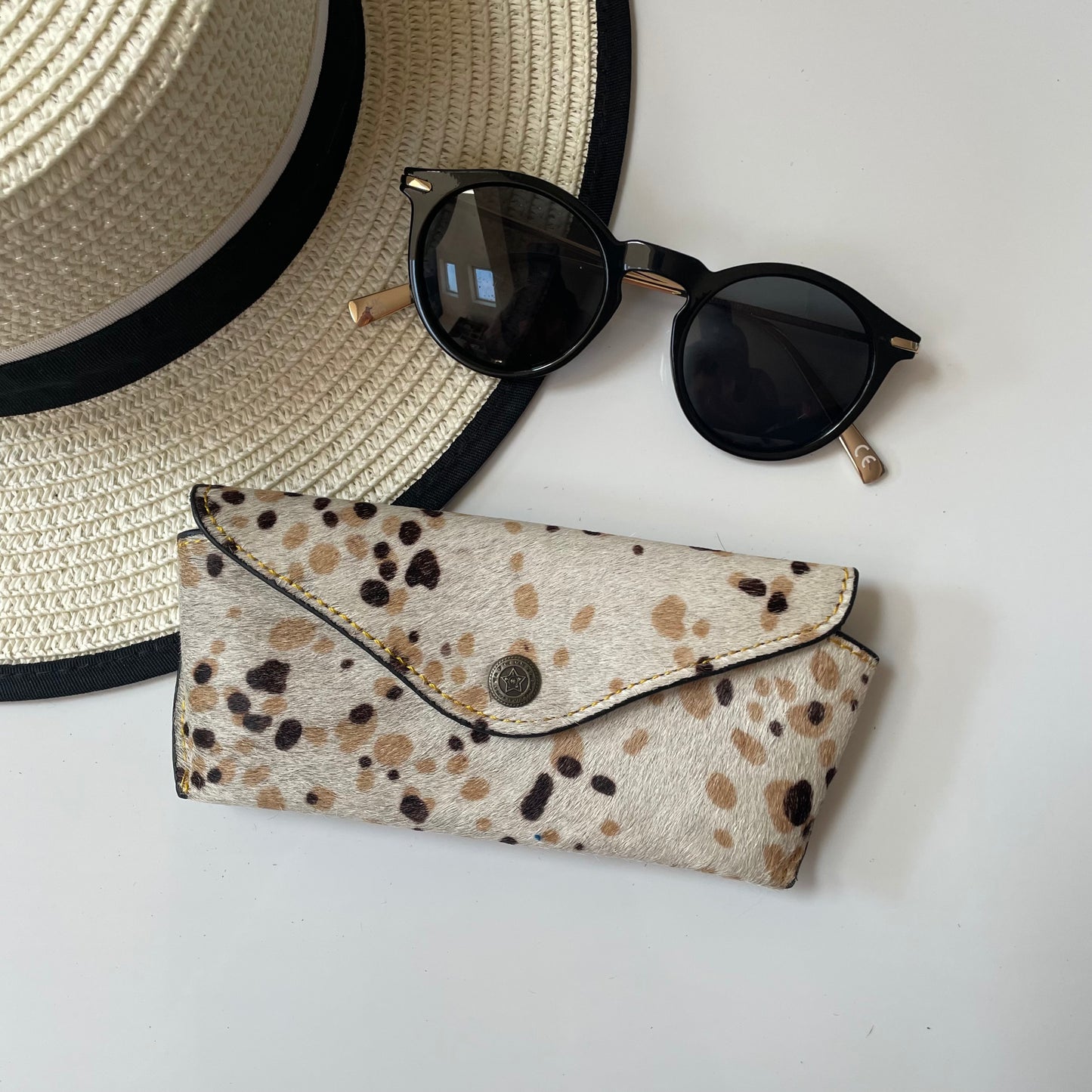 NEW Nephele Daphne Glasses Case