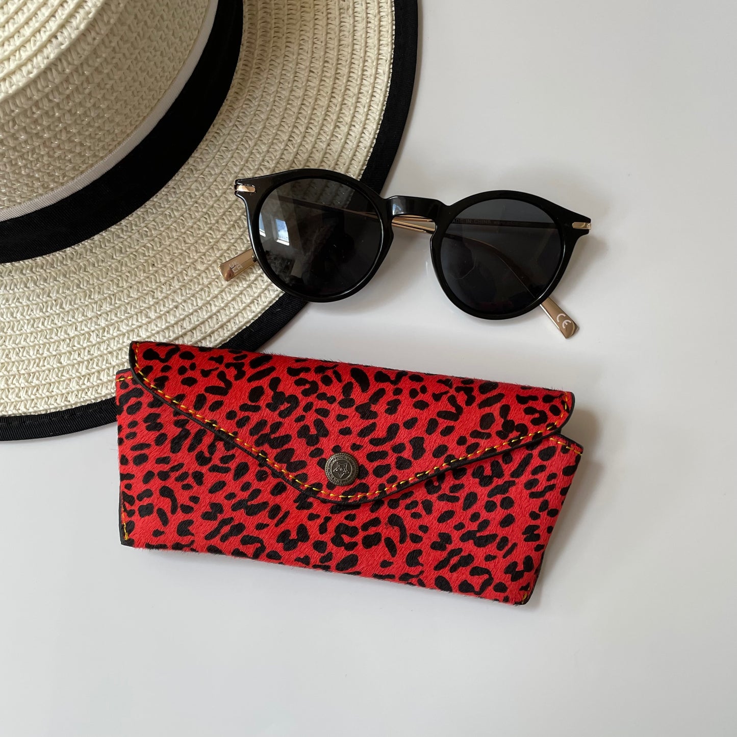 NEW Nephele Daphne Glasses Case