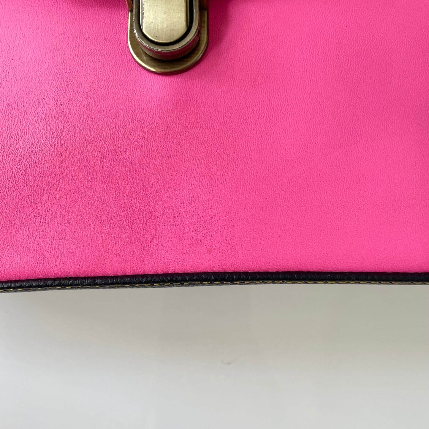 OUTLET Nephele Hattie