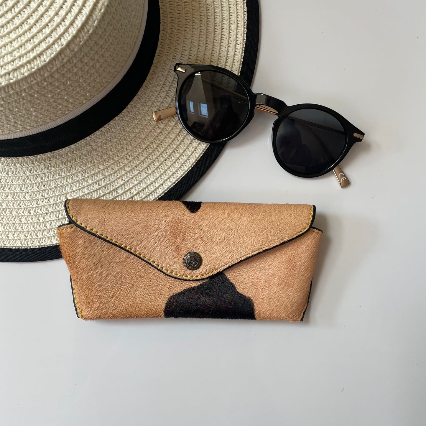 NEW Nephele Daphne Glasses Case