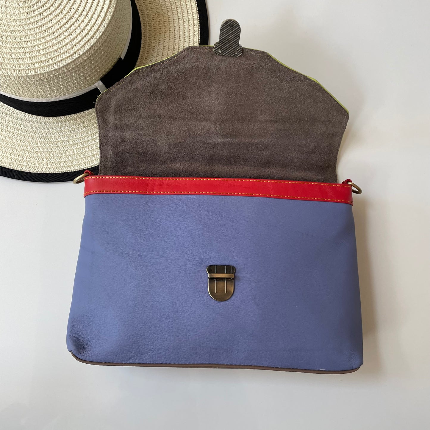 OUTLET Nephele Hattie