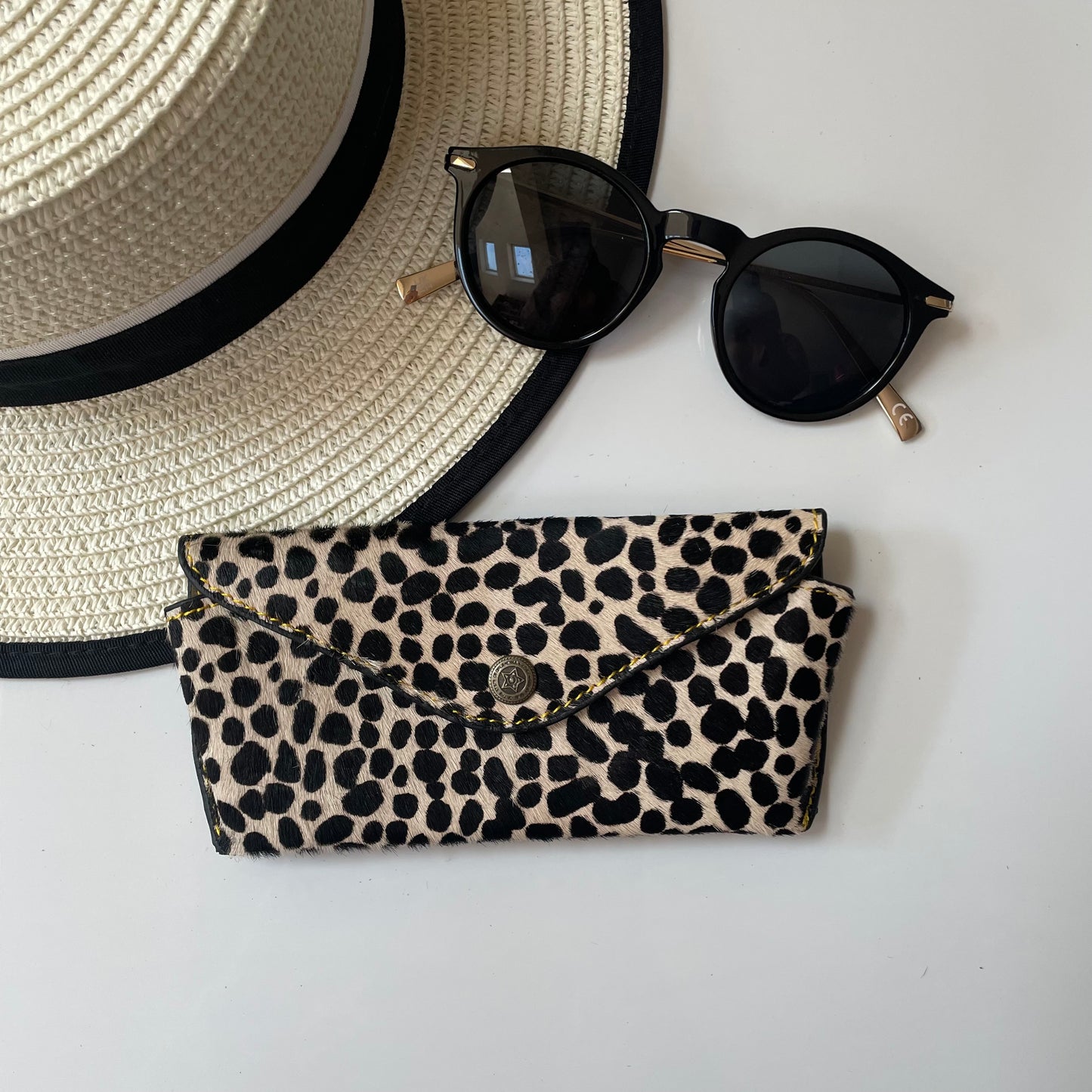 NEW Nephele Daphne Glasses Case