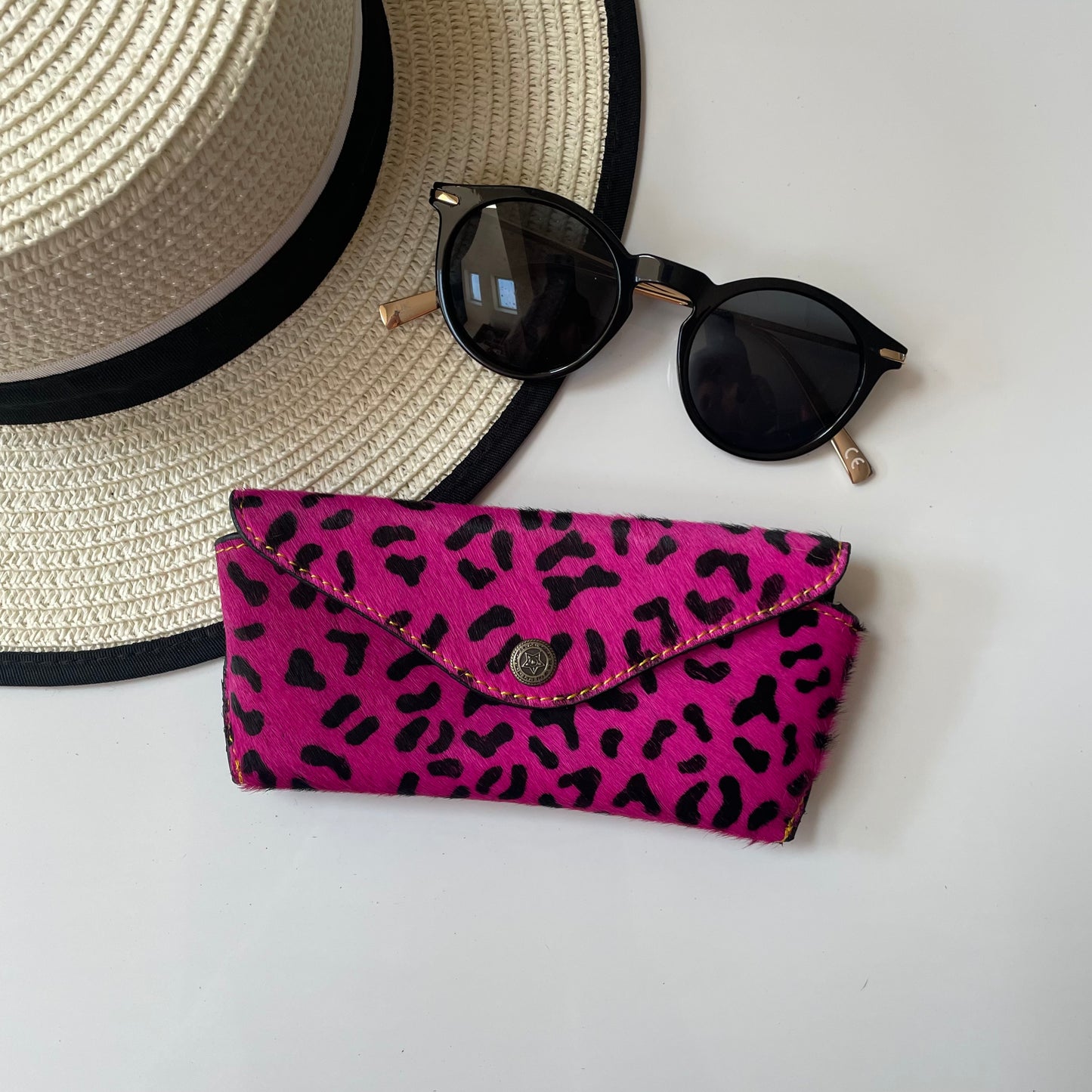 NEW Nephele Daphne Glasses Case