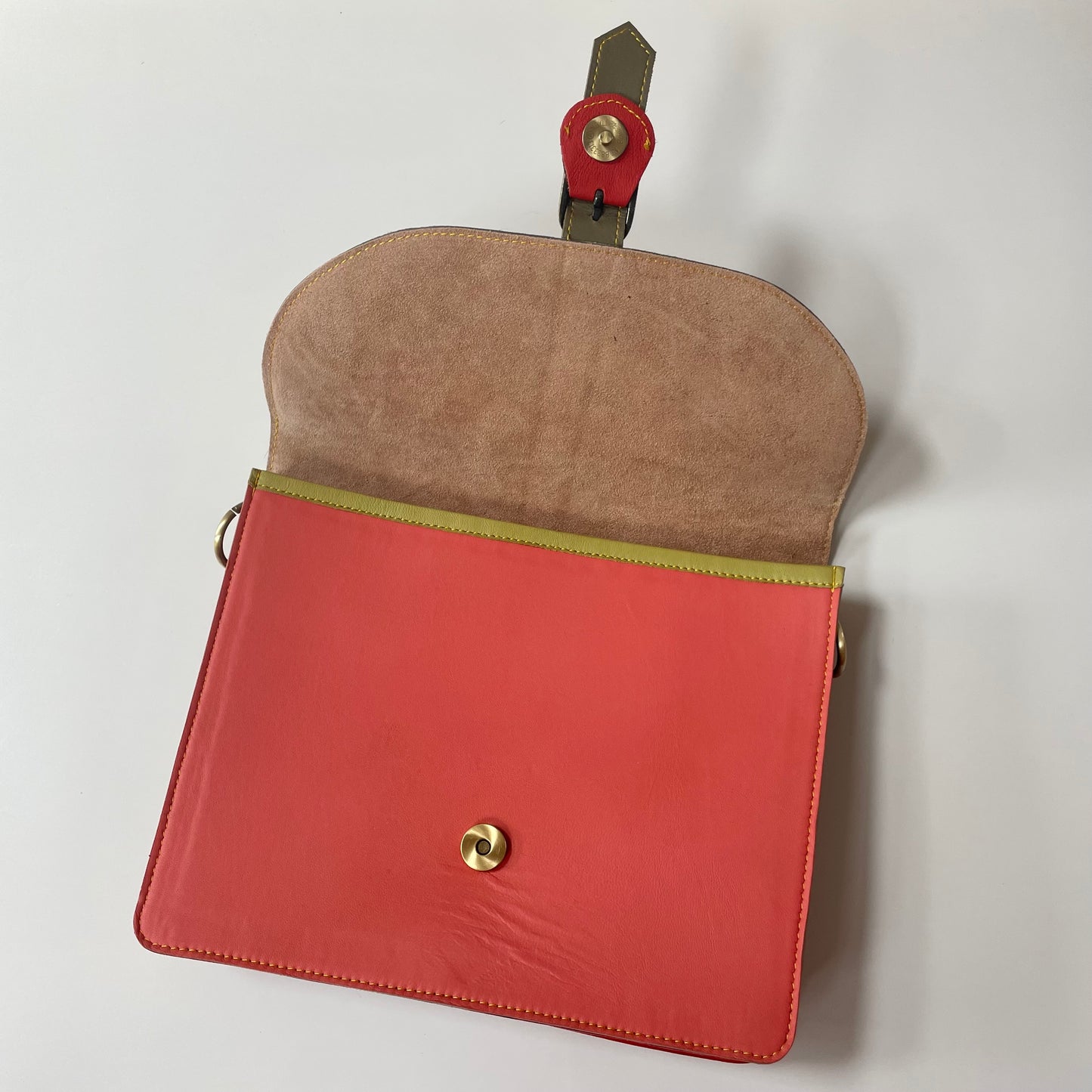 OUTLET Nephele Bridget