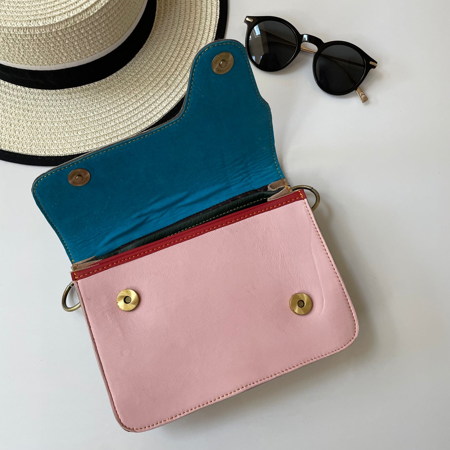 OUTLET Nephele Edna