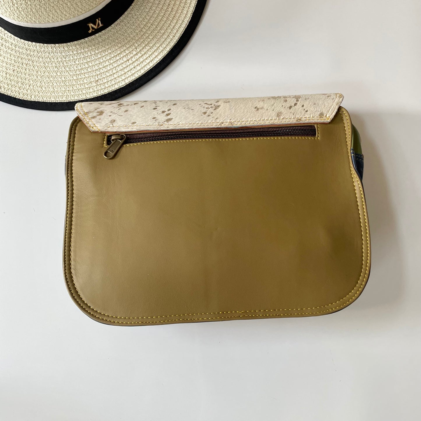 OUTLET Nephele Libby