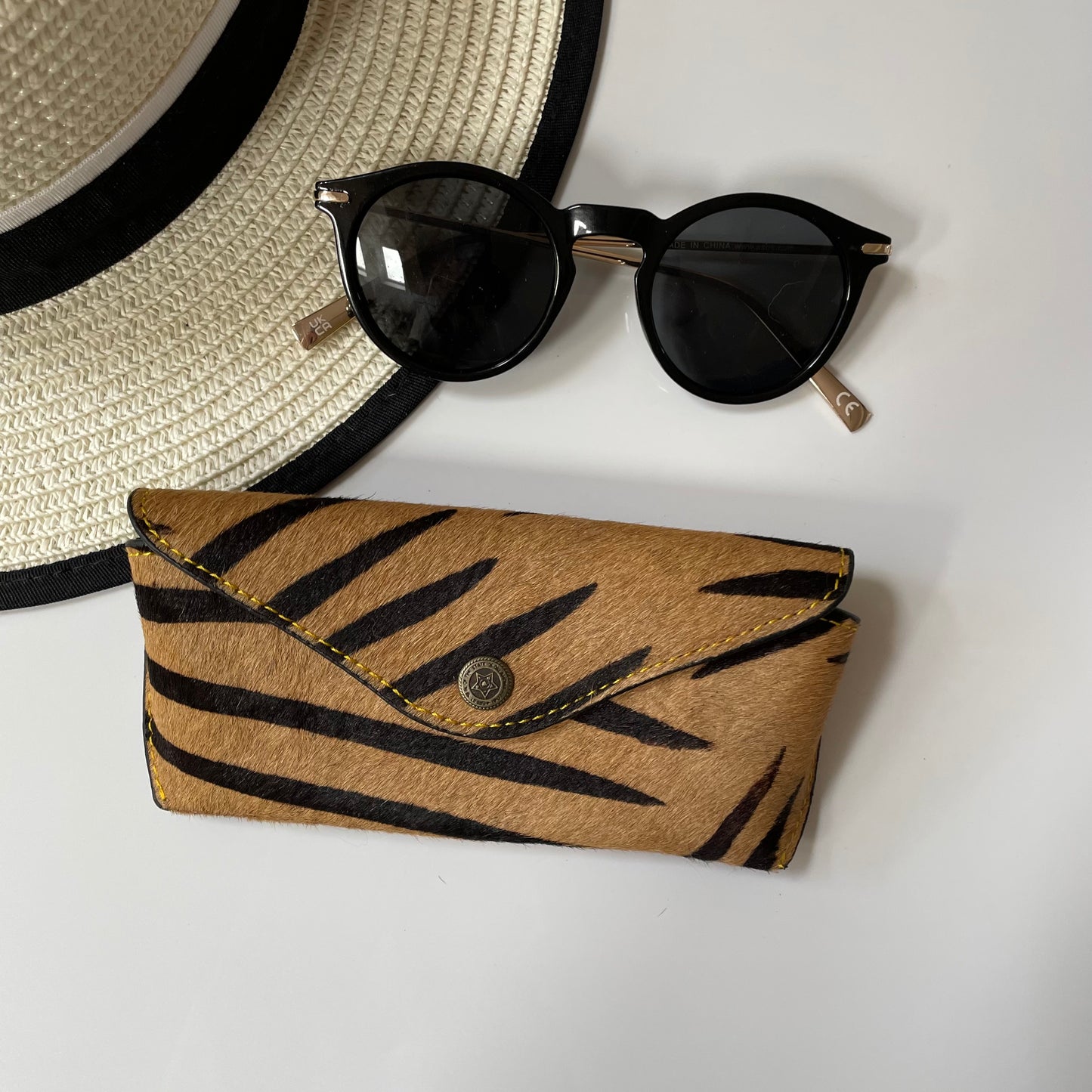 NEW Nephele Daphne Glasses Case