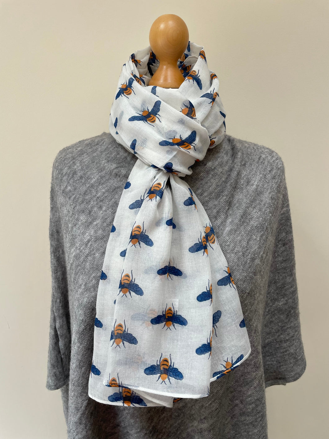 White Bee Scarf