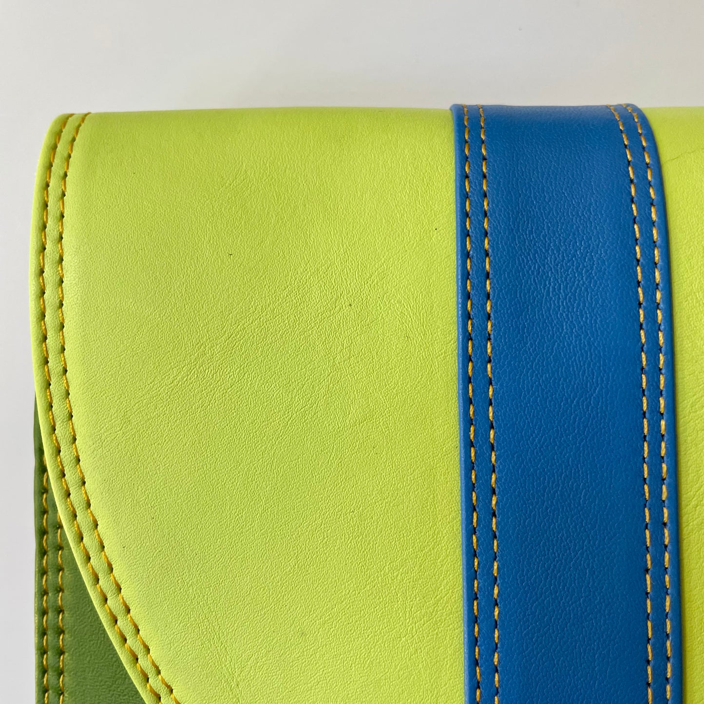 OUTLET Nephele Margot