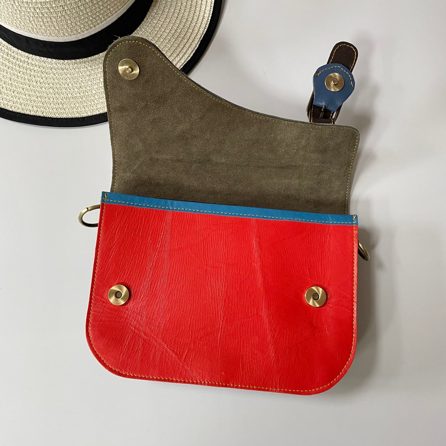 OUTLET Nephele Grace