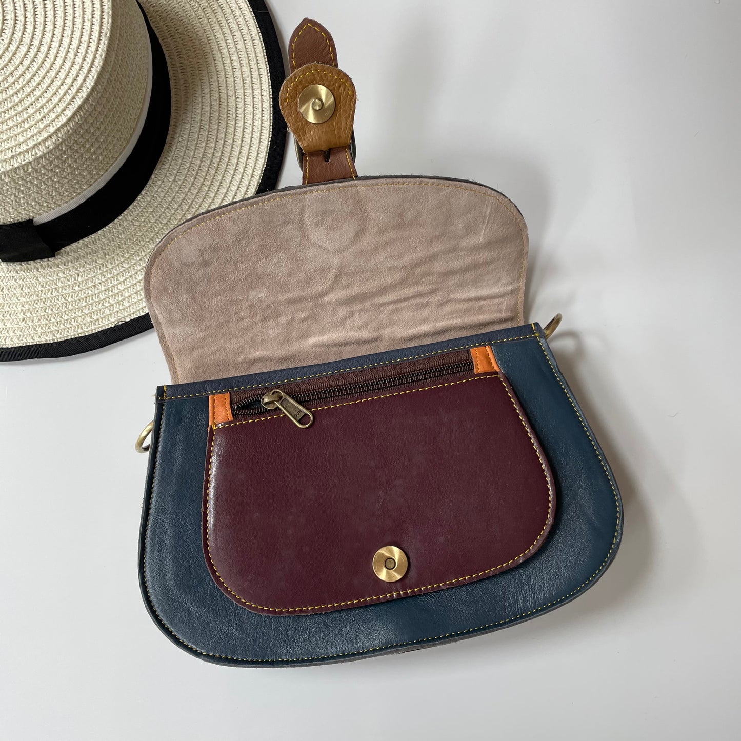 OUTLET Nephele Josephine