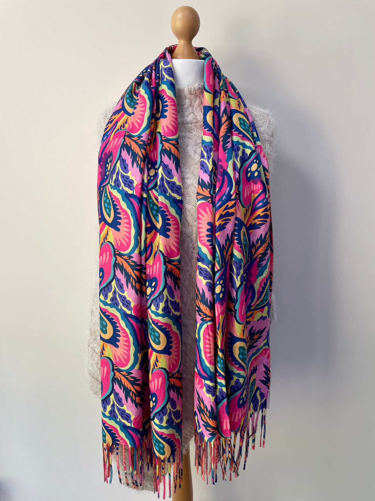 Bright Floral Wool Tassel Scarf