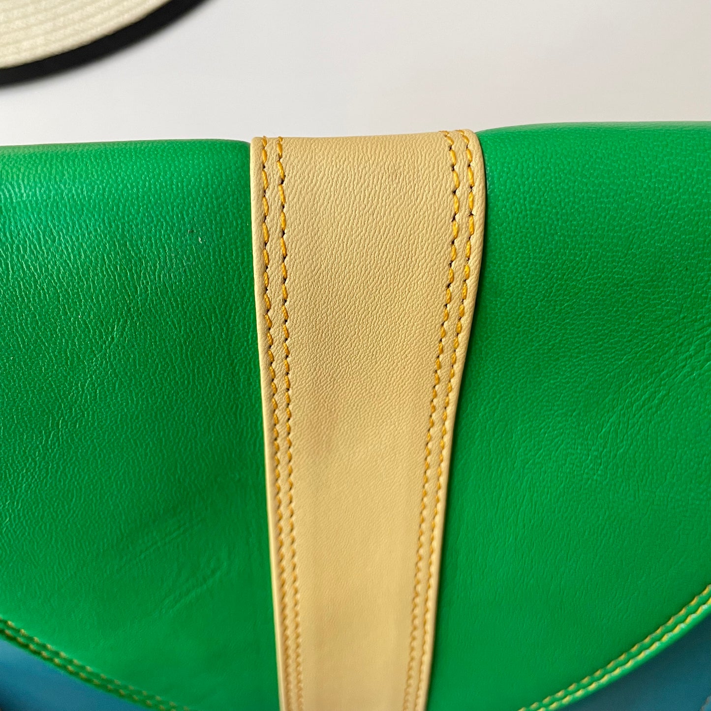 OUTLET Nephele Margot