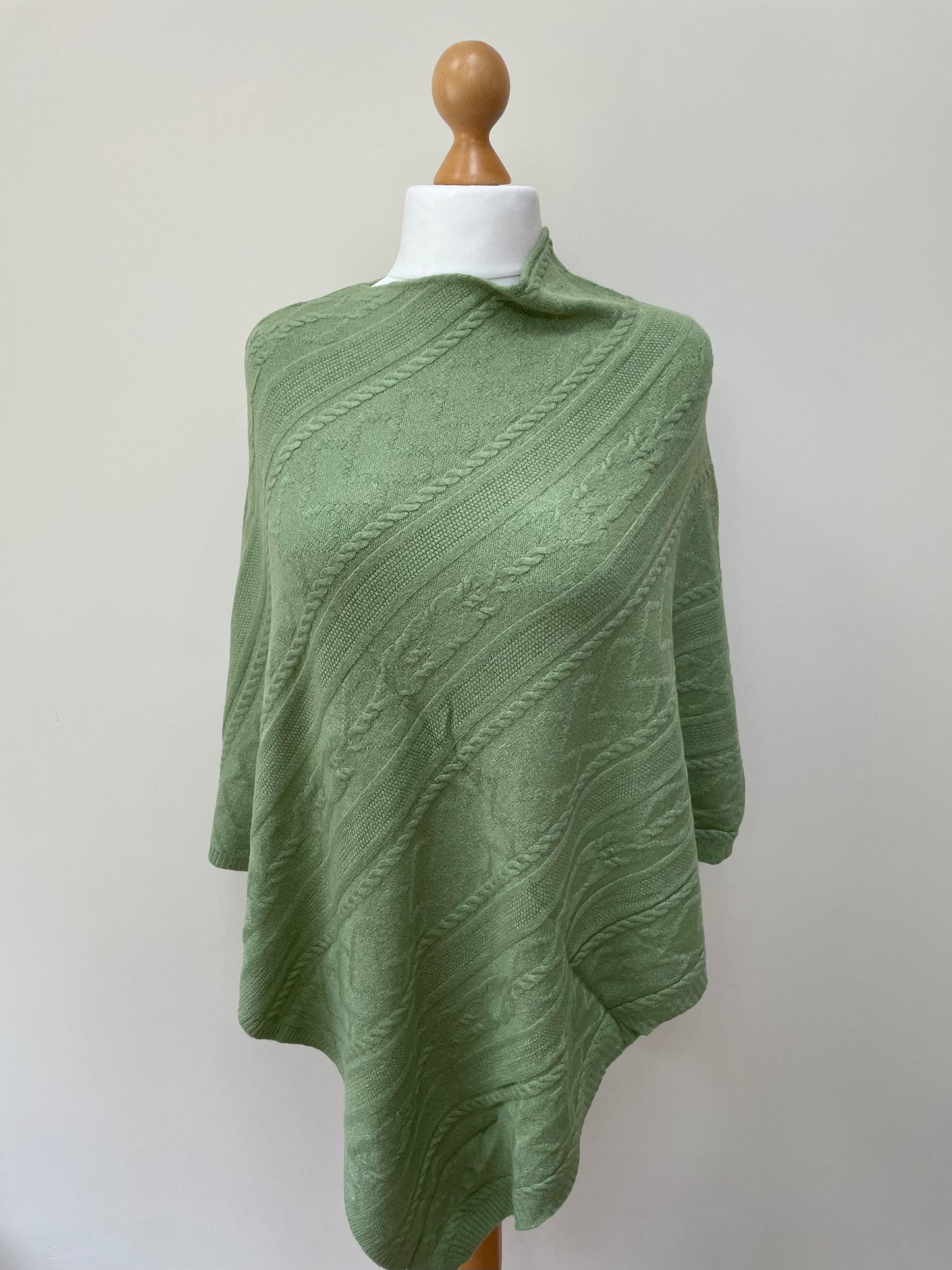 Green Poncho and Hummingbird Scarf Set