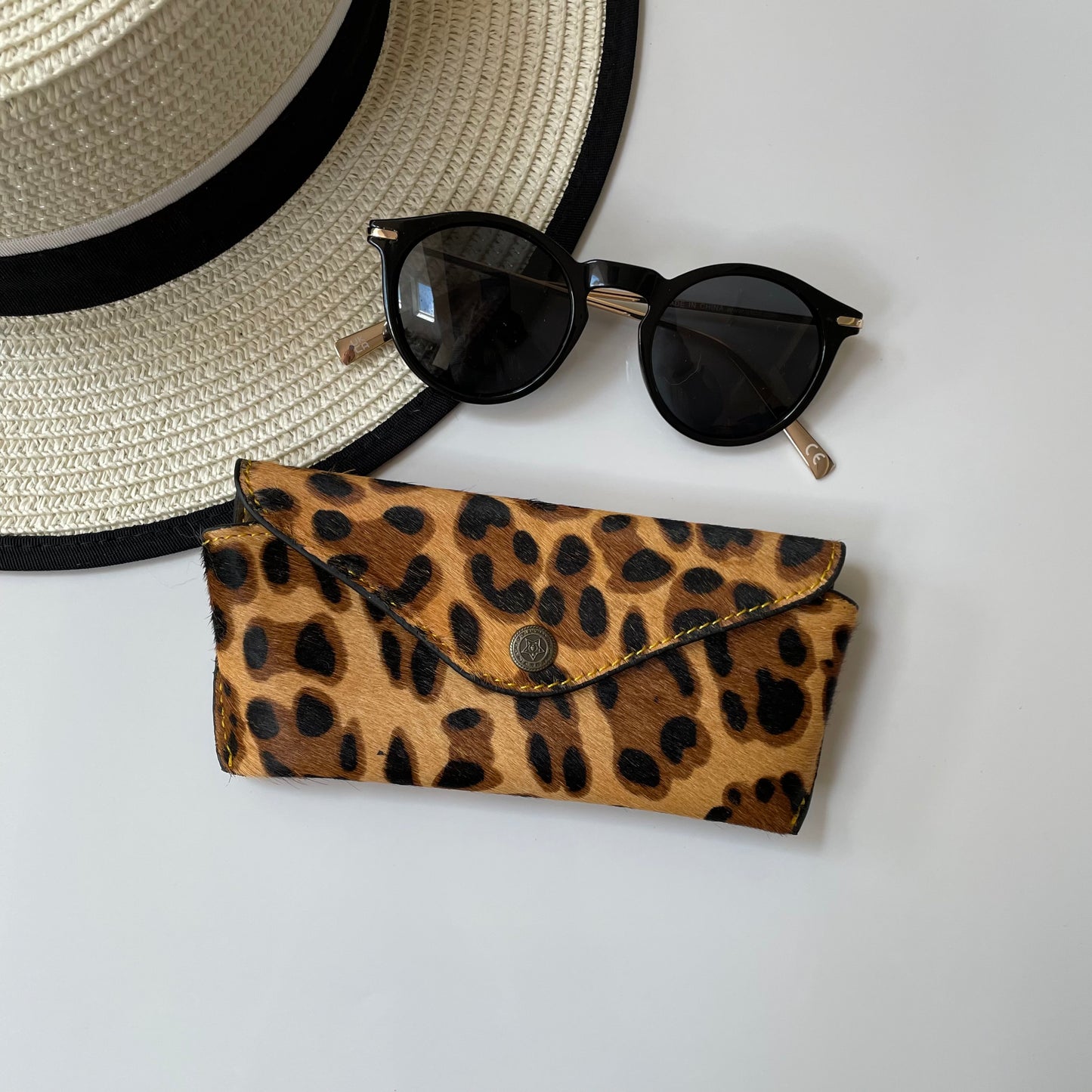 NEW Nephele Daphne Glasses Case