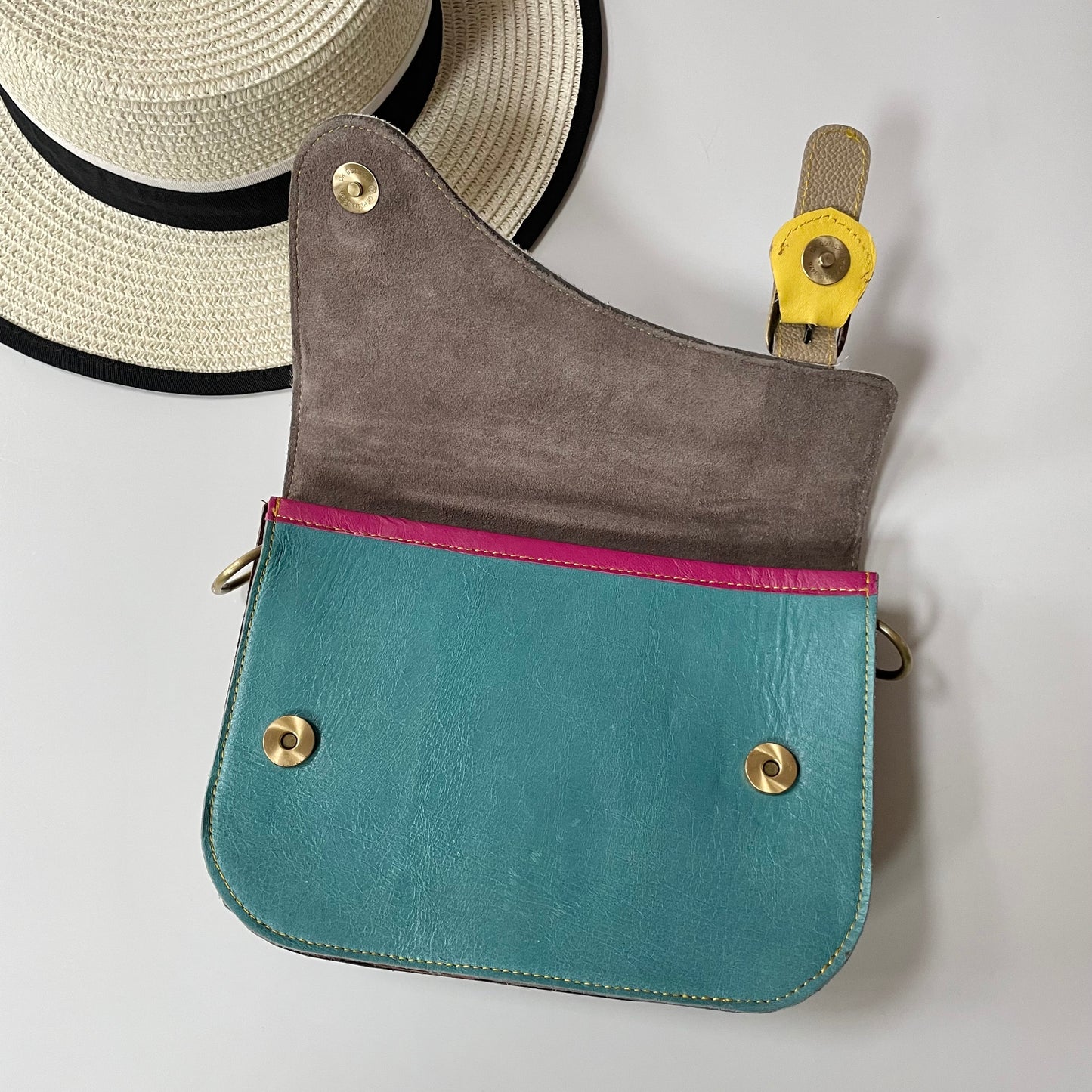 OUTLET Nephele Grace