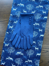 Load image into Gallery viewer, Spring Navy Blue Deer Scarf and Gloves Set
