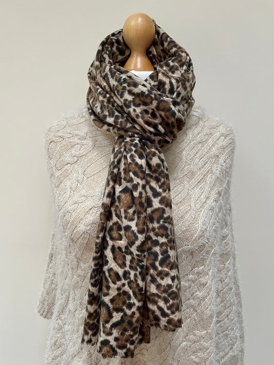 Spring and Autumn Leopard Print Scarf