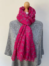 Load image into Gallery viewer, Winter Raspberry Dandelion Scarf
