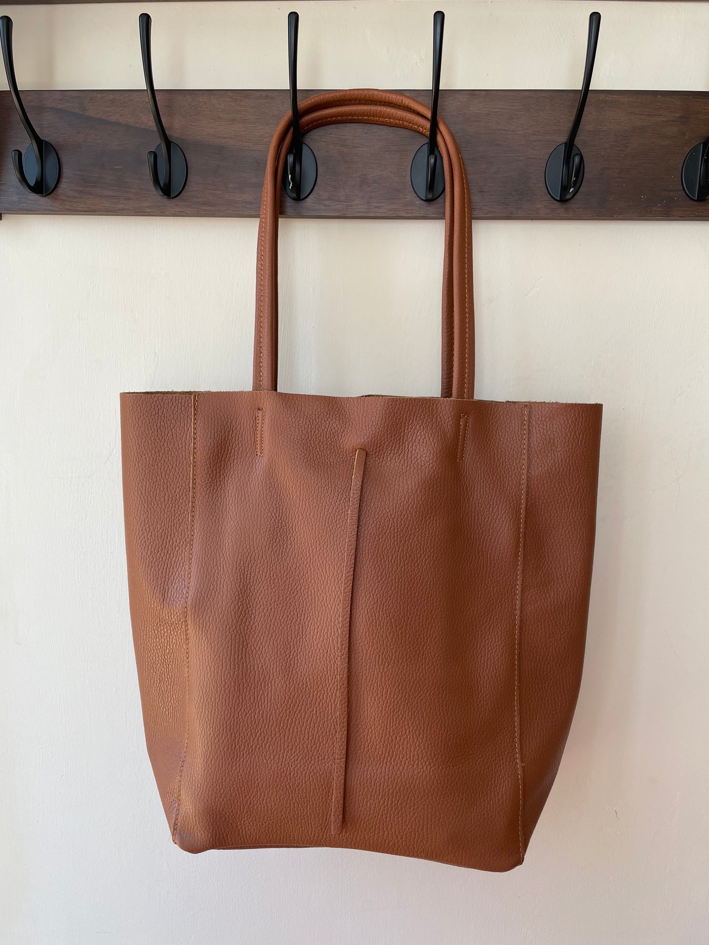 Spring and Autumn Leather Shopper bags