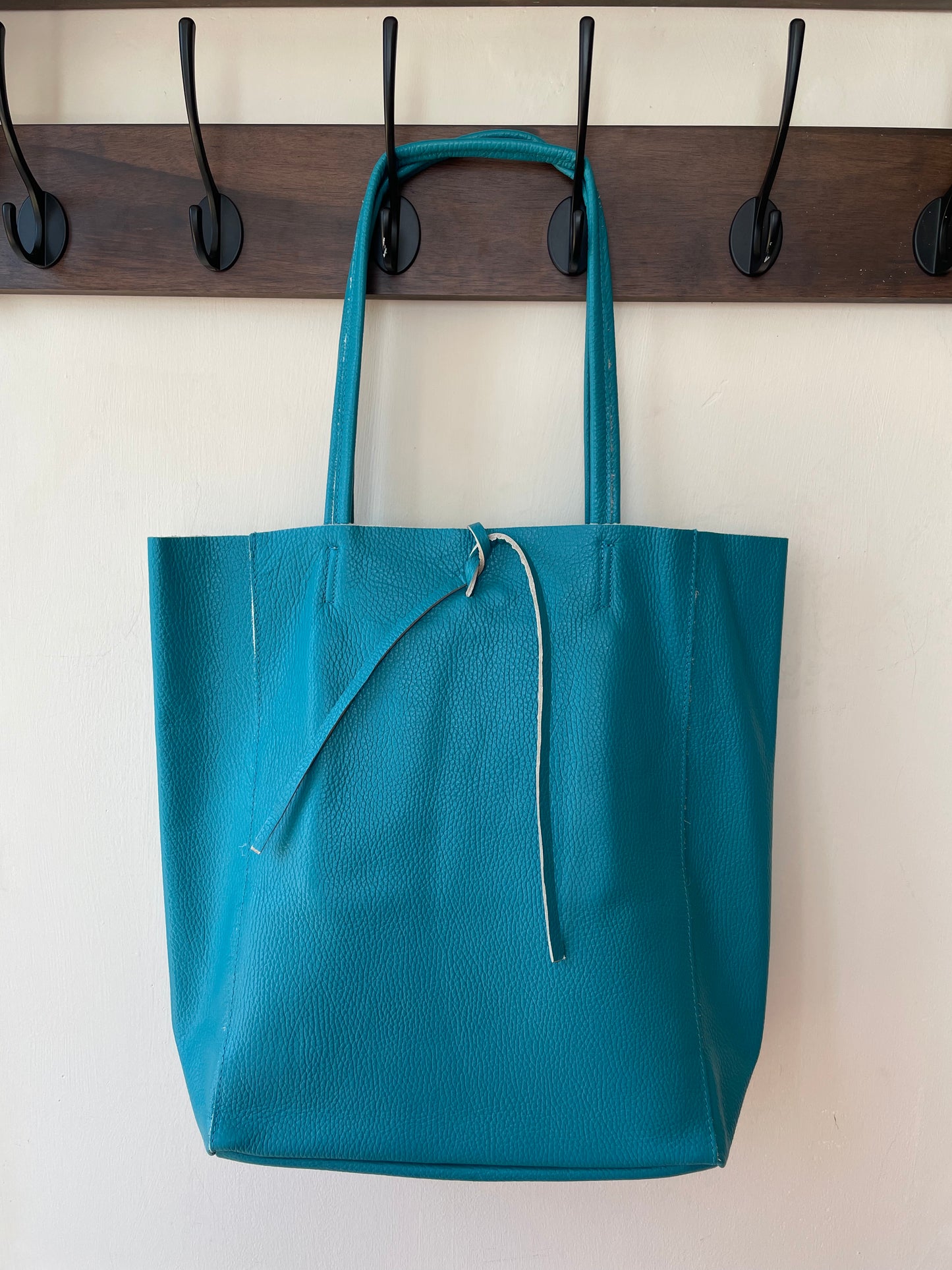 Spring and Autumn Leather Shopper bags