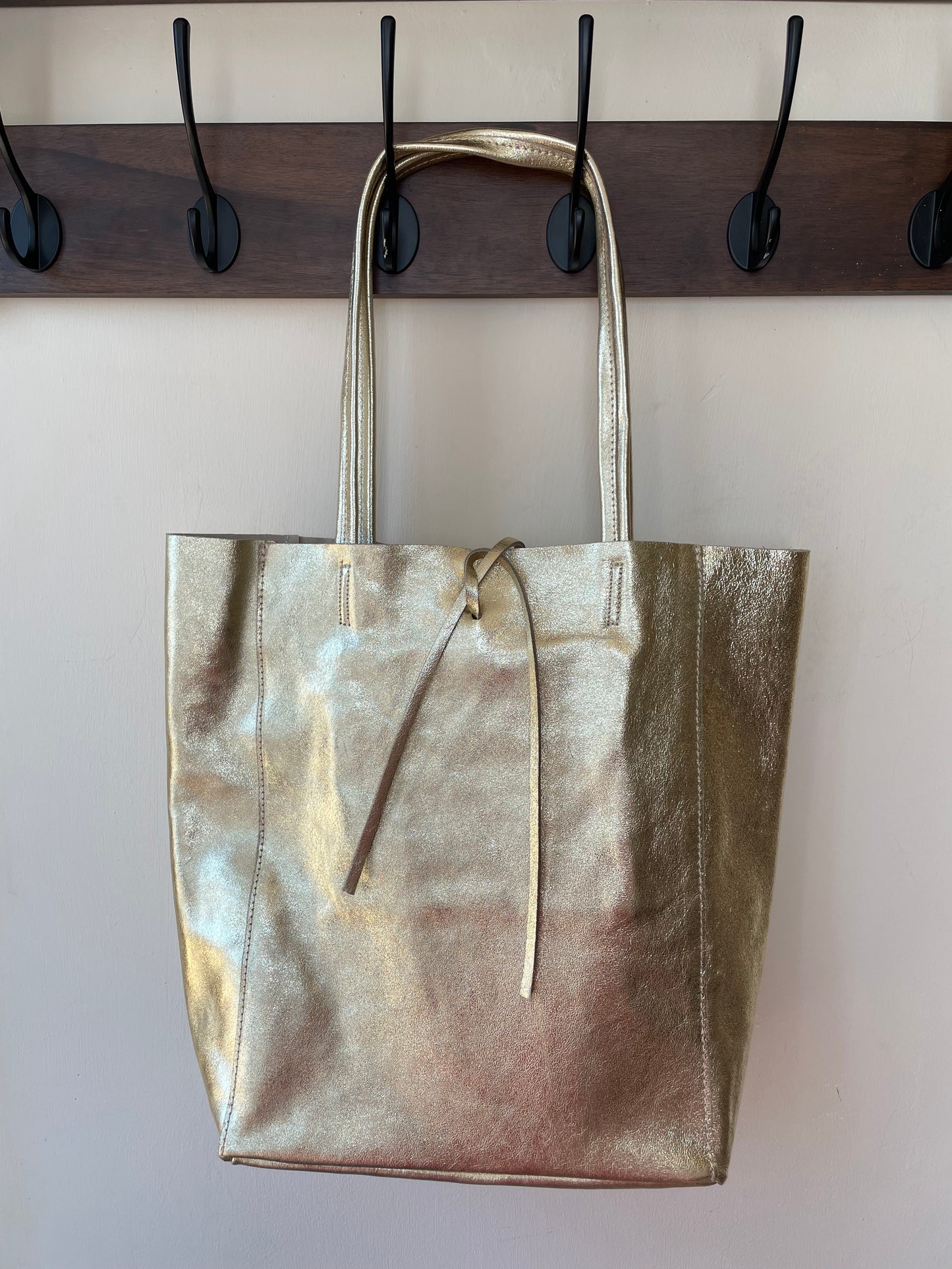 Spring and Autumn Leather Shopper bags