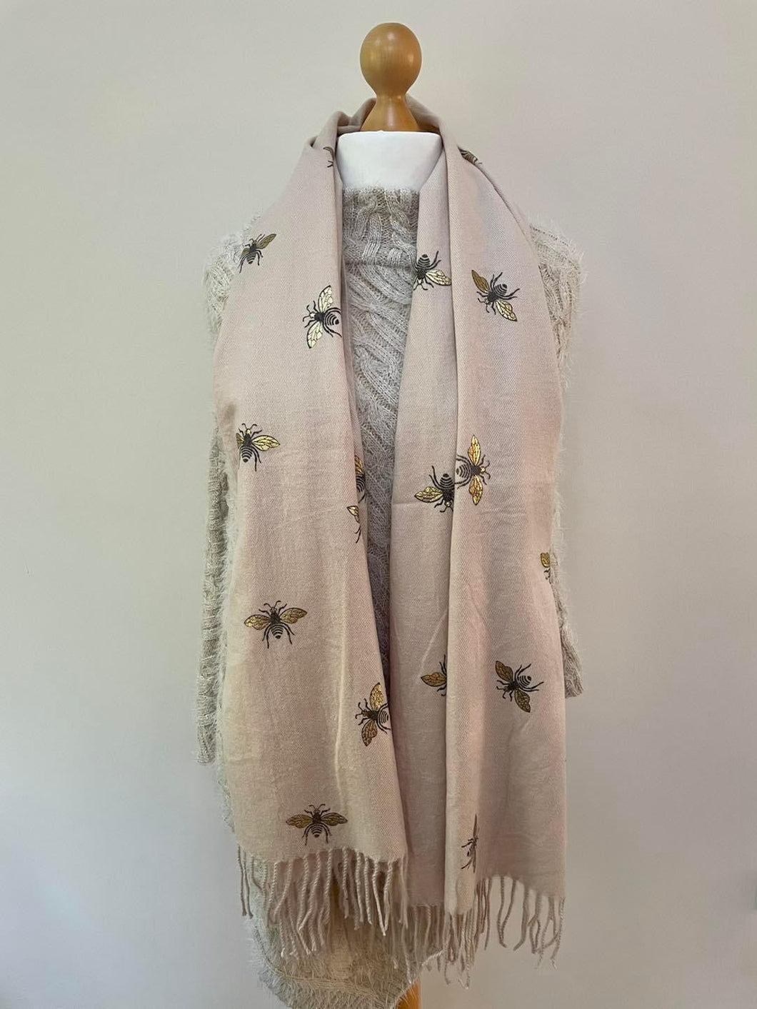 Spring and Autumn Cream Bee Scarf