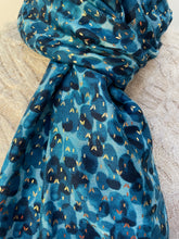Load image into Gallery viewer, Navy Blue and Gold Scarf
