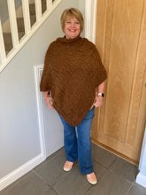 Load image into Gallery viewer, Spring and Autumn Brown Poncho and Scarf Set
