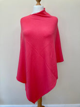 Load image into Gallery viewer, Spring Flamingo Pink Poncho
