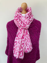 Load image into Gallery viewer, Summer and Winter Pink Poncho
